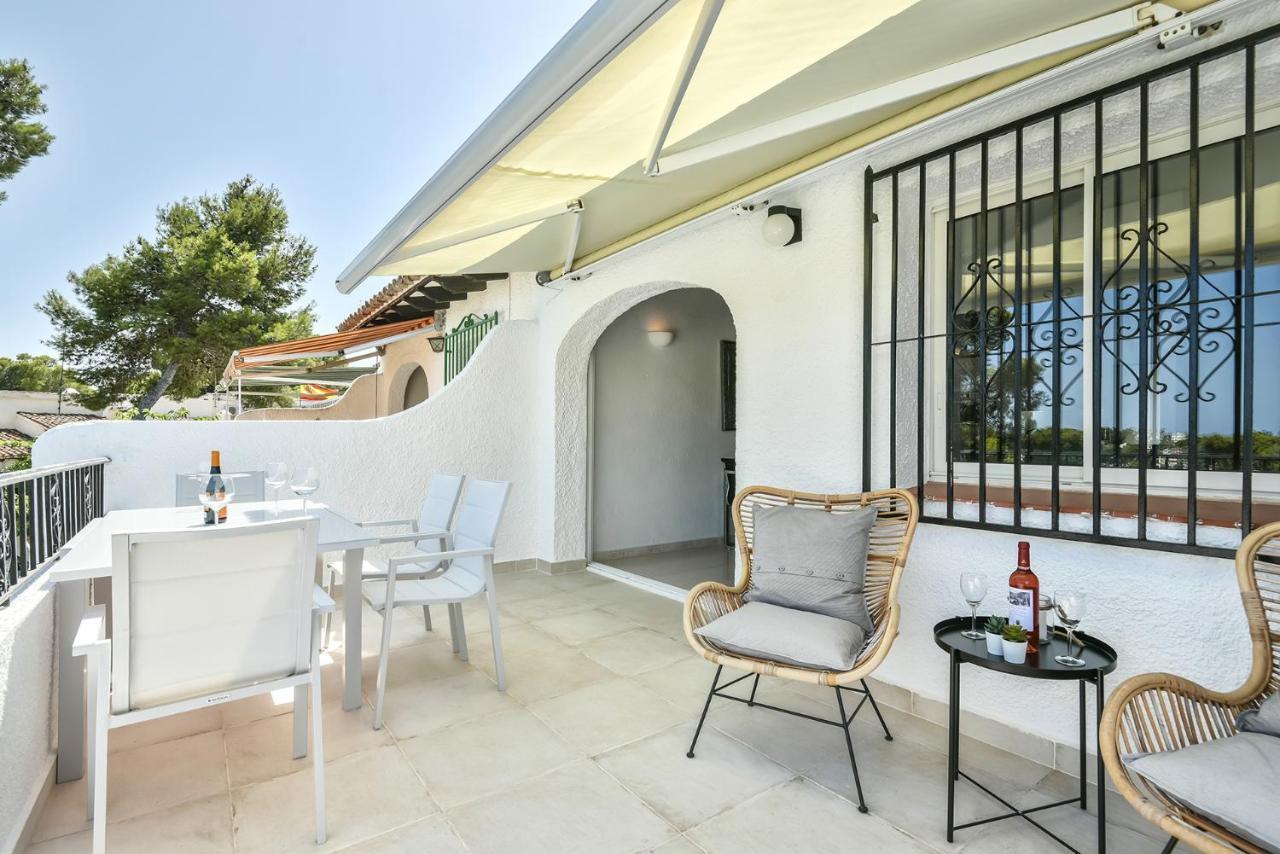 Modern Stylish Bungalow In Moraira Esterno foto