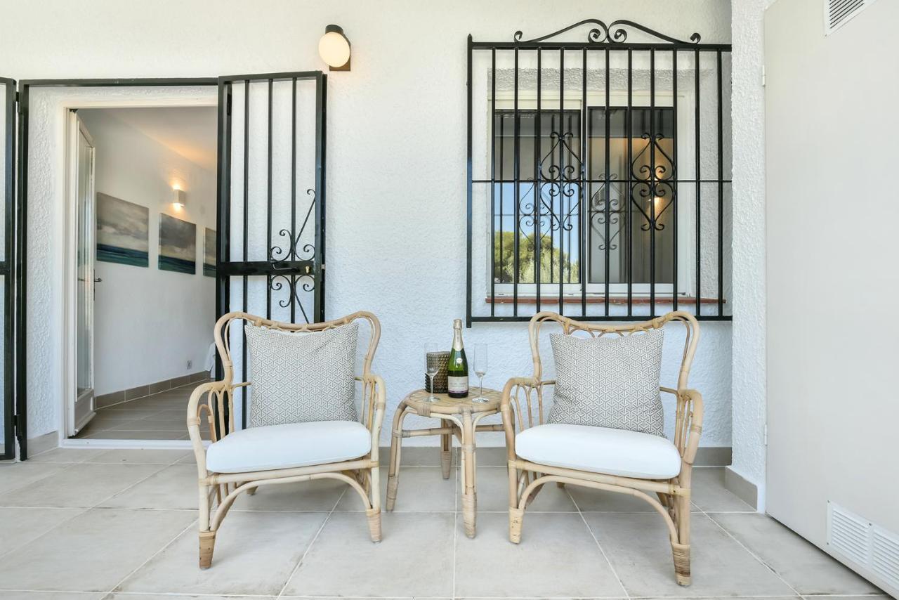Modern Stylish Bungalow In Moraira Esterno foto